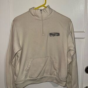 Hollister Off-White Quarter-Zip Pullover